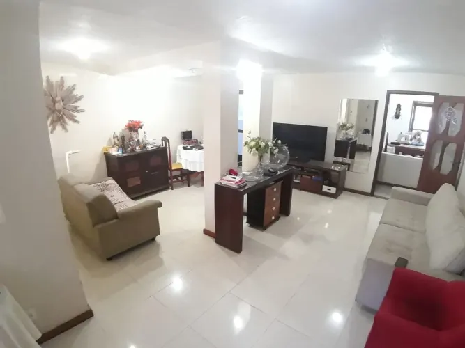 Casa, 244 m² - venda por R$ 750.000,00 ou aluguel por R$ 8.700,00/mês - Imbetiba - Macaé/R
