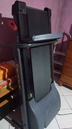Esteira Elétrica Dream Fitness 2110 | Usada com motor funcionando e a placa queimada