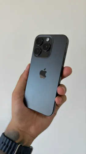 IPHONE 15 PRO 128GB - SEMINOVO IMPECÁVEL