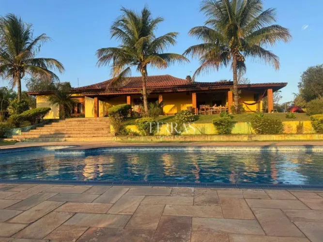 Chácara com 6 dormitórios à venda, 48400 m² por R$ 1.500.000,00 - Colina da Castelo - Port
