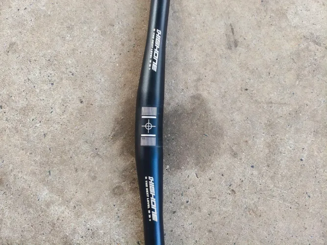 Guidão reto com 5° de elevação zero 80cm