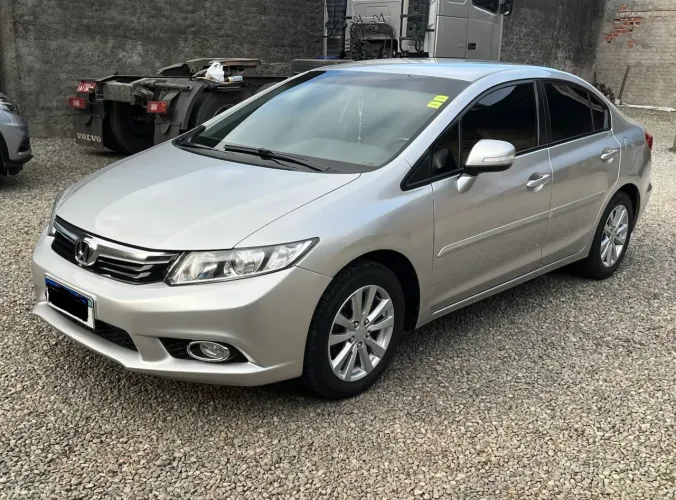 Honda Civic Sedan LXR 2.0 Flexone 16V Aut. 4P 2014