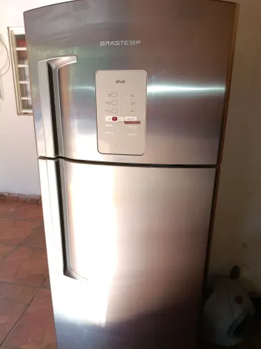 Geladeira Brastemp ative,motor novo 3 meses de garantia,inox seminova