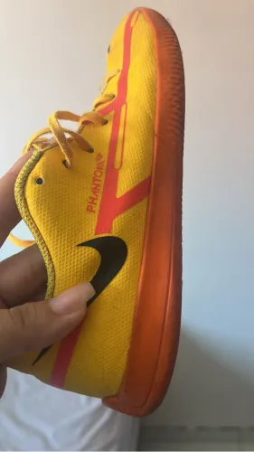 Tênis futsal Nike