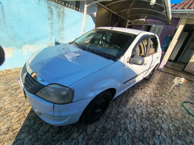 Renault Logan Authentique Hi-flex 1.0 16V 4P 2013
