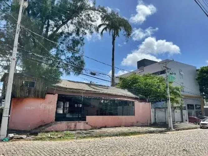 Excelente Prédio Comercial à Venda  Oportunidade Única em Natal!