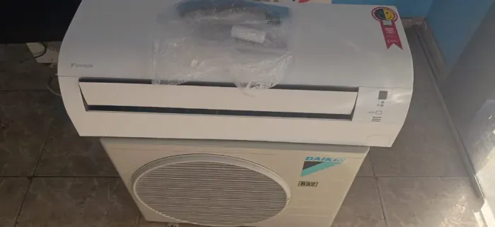 Daikin Split 9000 BTUs Inverter