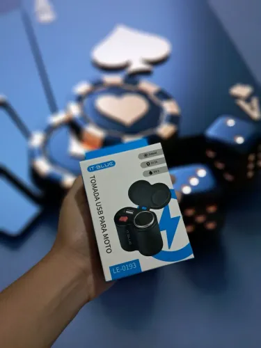 Tomada USB para Moto IT-BLUE - R$ 30,00. (SEM TAXA)