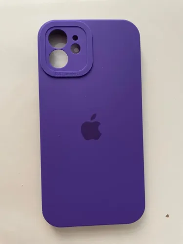 Capinha iPhone 12 - Roxa - Nova