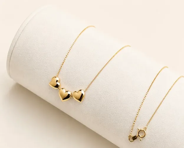 Colar Three Hearts em Ouro 18k 750