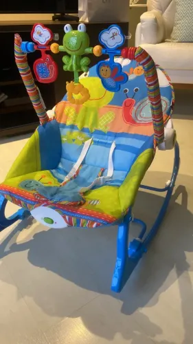 Cadeirinha de balanço 