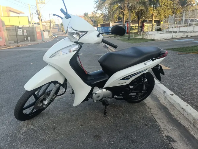 Honda Biz 125 EX Flex- Econômica, confortável e Pronta para Rodar