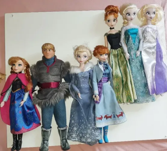 Frozen Bonecas Disney store 