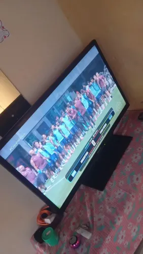 Vende tv Panasonic 32