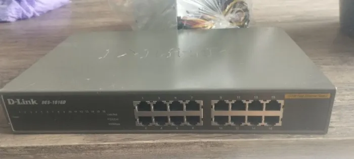 Switch D-link 16 Portas Des-1016d 10/ 100mbps