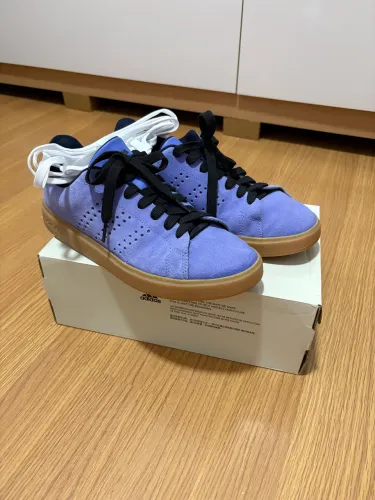 Tênis adidas
