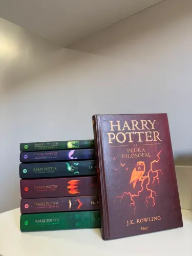 Livros Harry Potter 1-7