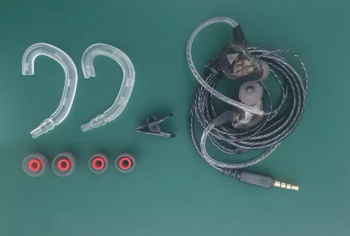 Fone qkz ak6 com microfone, novo, Lacrado.