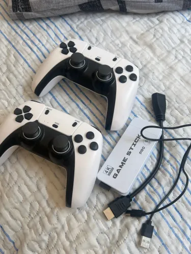 Game stick pro 4k + 2 controles e pilhas