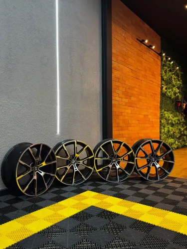 Roda bmw aro 20?