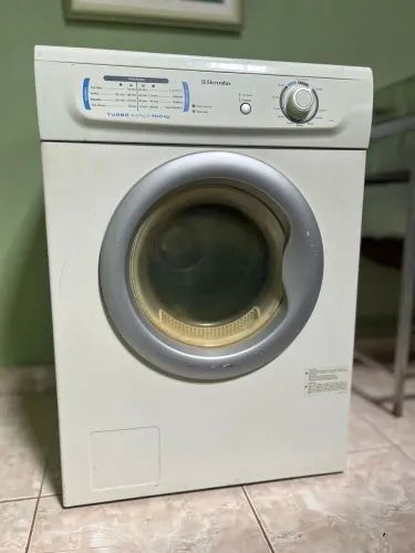 Secadora Eletrolux, 10kgs!