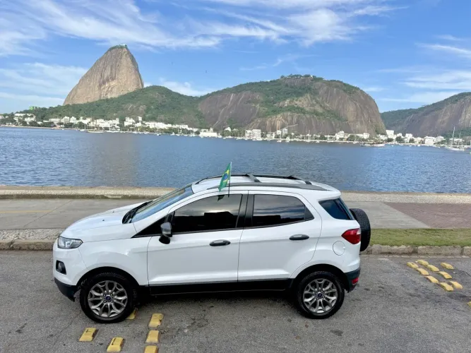 Ford Ecosport Freestyle 2.0 16V Flex 5P Aut. 2015