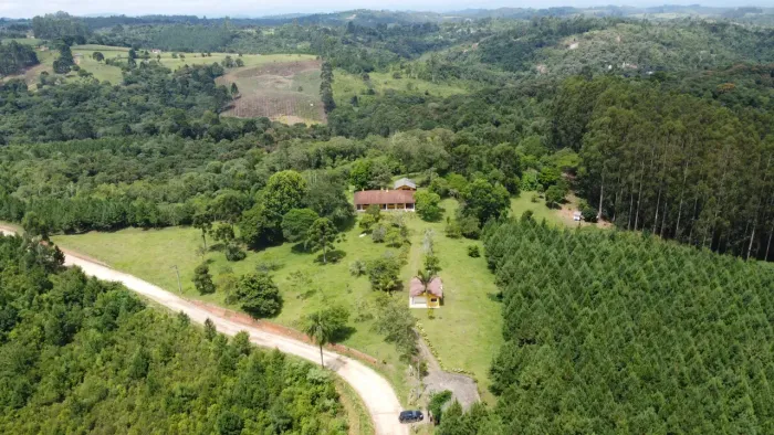 Sítio Campo Largo, 93 hectares ou 38,4 alq., Bairro Santa Cruz, área reflorestamento, plan