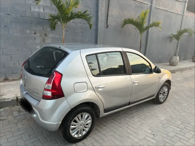 Renault Sandero Privilège Hi-flex 1.6 16V 5P AUT 2012