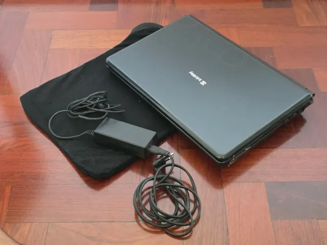 Notebook Infoway Itautec W7415 Intel Core 2 Duo SSD 240Gb Win 10, 4Gb RAM, Wifi