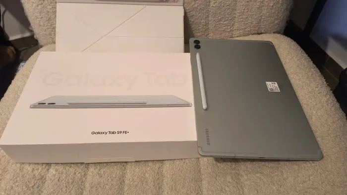 Samsung Galaxy Tab S9 FE+ Wi-Fi 128 GB - Excelente Estado