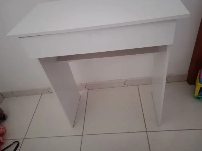 Vendo escrivaninha