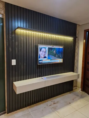 Painel ripado pra tv de até 85, entrega e monta
