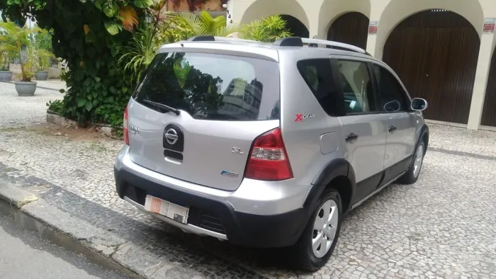 Nissan Livina X-gear Sl/X-gear 1.8 Flex F. Aut. 2013