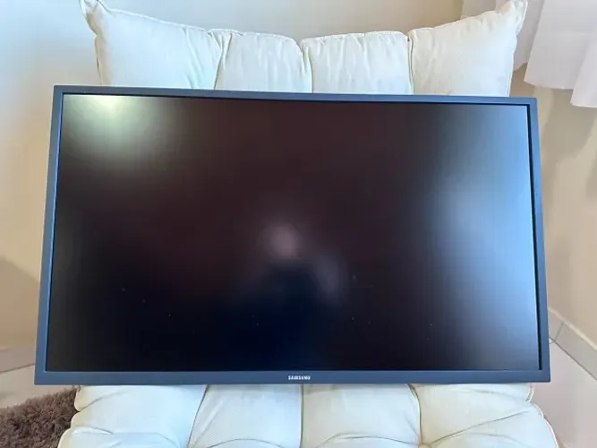 Monitor Samsung U32J59 32" 4K UHD - Excelente Estado