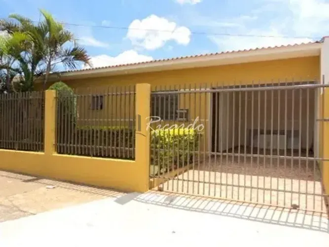 Casa para Locação 3 Quartos, 1 Vaga, 70M², Vila Araponguinha, Arapongas - PR
