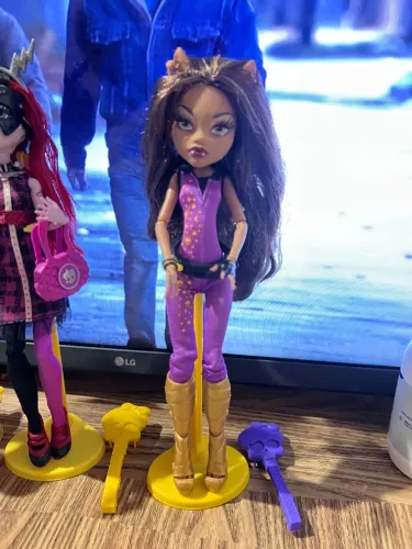 Clawdeen Wolf Music Festival - Super Completa (Brincos, Diário, Pedestal e Escova)
