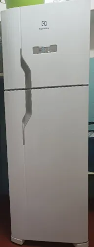 Geladeira Eletrolux 2 portas 280l