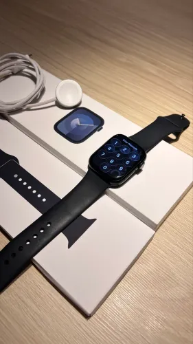 Apple Watch Séries 9 45mm Alumínio