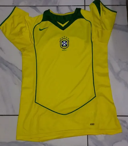 Camiseta masculino Nike Seleção Brasileira 2004 Tam P