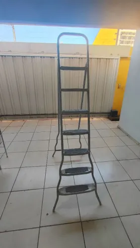 Escada de Alumínio 7 Degraus Maestro - Leve e Resistente