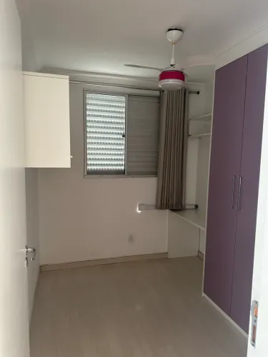 Alugo quarto para estudante