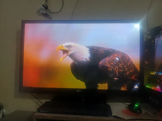 TV LG 42 ( não é smart)