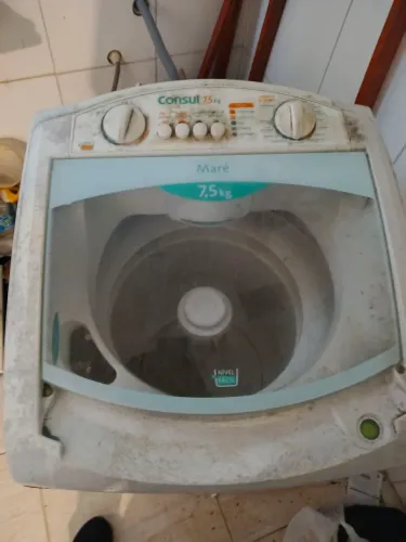 Doação Máquina de lavar com defeito