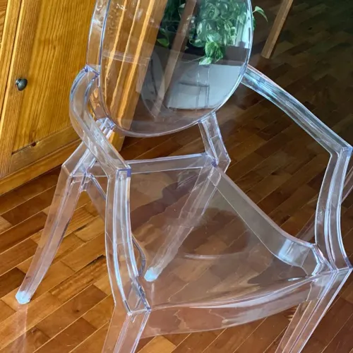 Cadeira Ghost