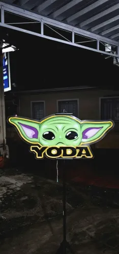 NEON LED YODA, Peça de Mostruário em excelente estado