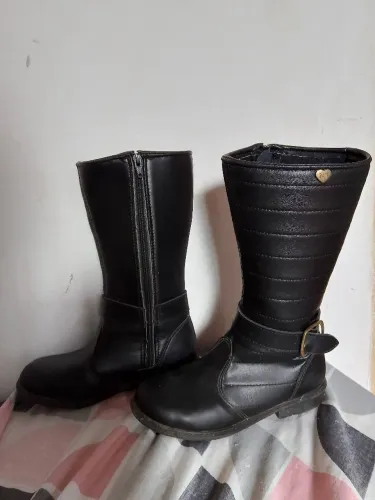 Bota infantil cano longo n 30