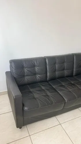 [Sofá 3 Ligares Couro Legítimo]  