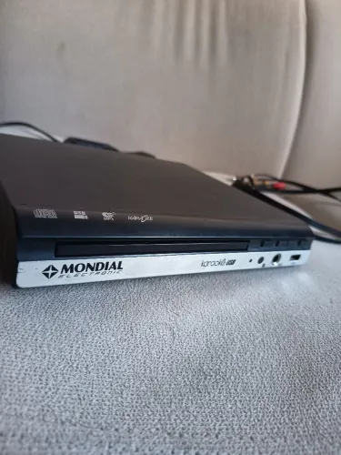 MENOR PREÇO! - DVD Player Mondial D-15 - Usado, Funcionando, qualidade de áudio reduzida