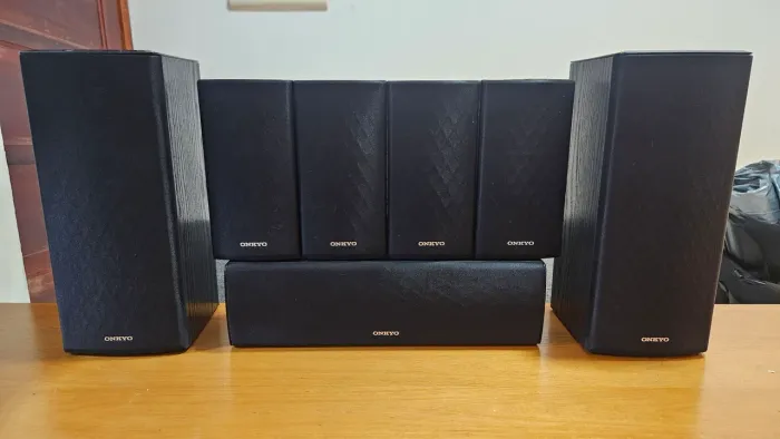 Caixas acústicas Onkyo 7.1 com subwoofer
