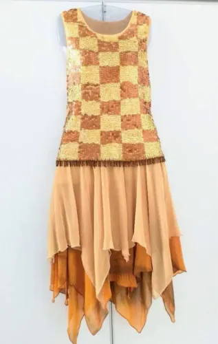 Roupa de festa (duas peças) tamanho M